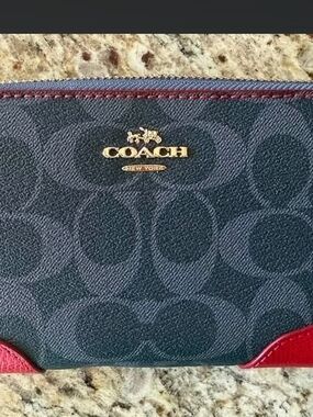 Coach Mickie Accordion Z